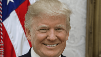 Trump extends opioids epidemic to a US public health emergency