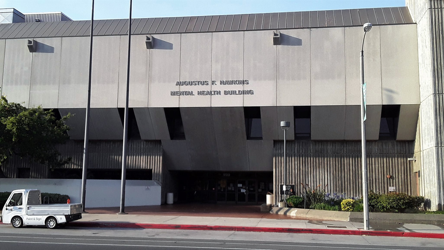 Uncle Daves Housing Willowbrook Avenue in Los Angeles, CA