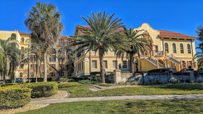 Bay Pines VA Healthcare System CW Bill Young Department of Veterans Affairs Medical Center FL 33744