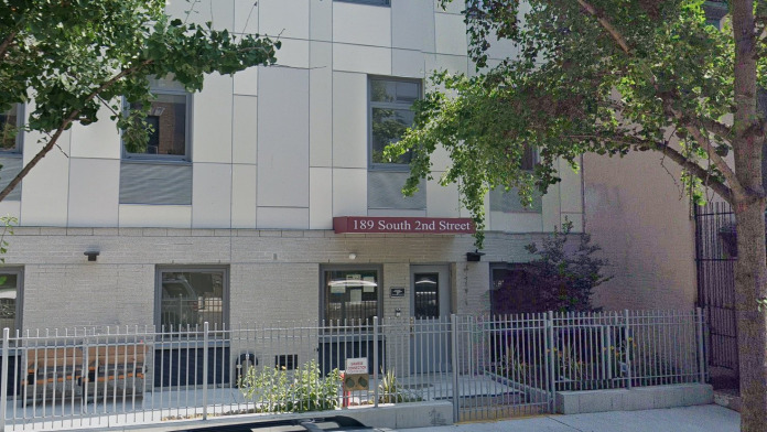 El Regreso Mens Residential NY 11211