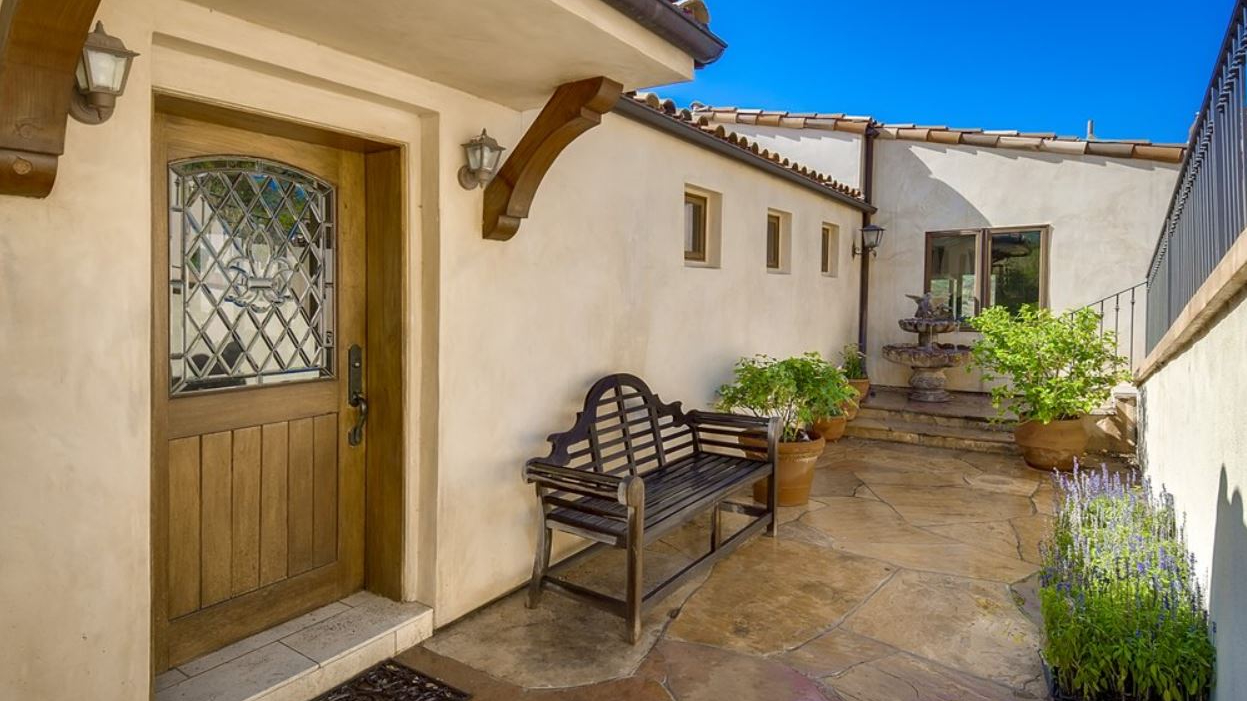 Hillside Laguna CA 92651