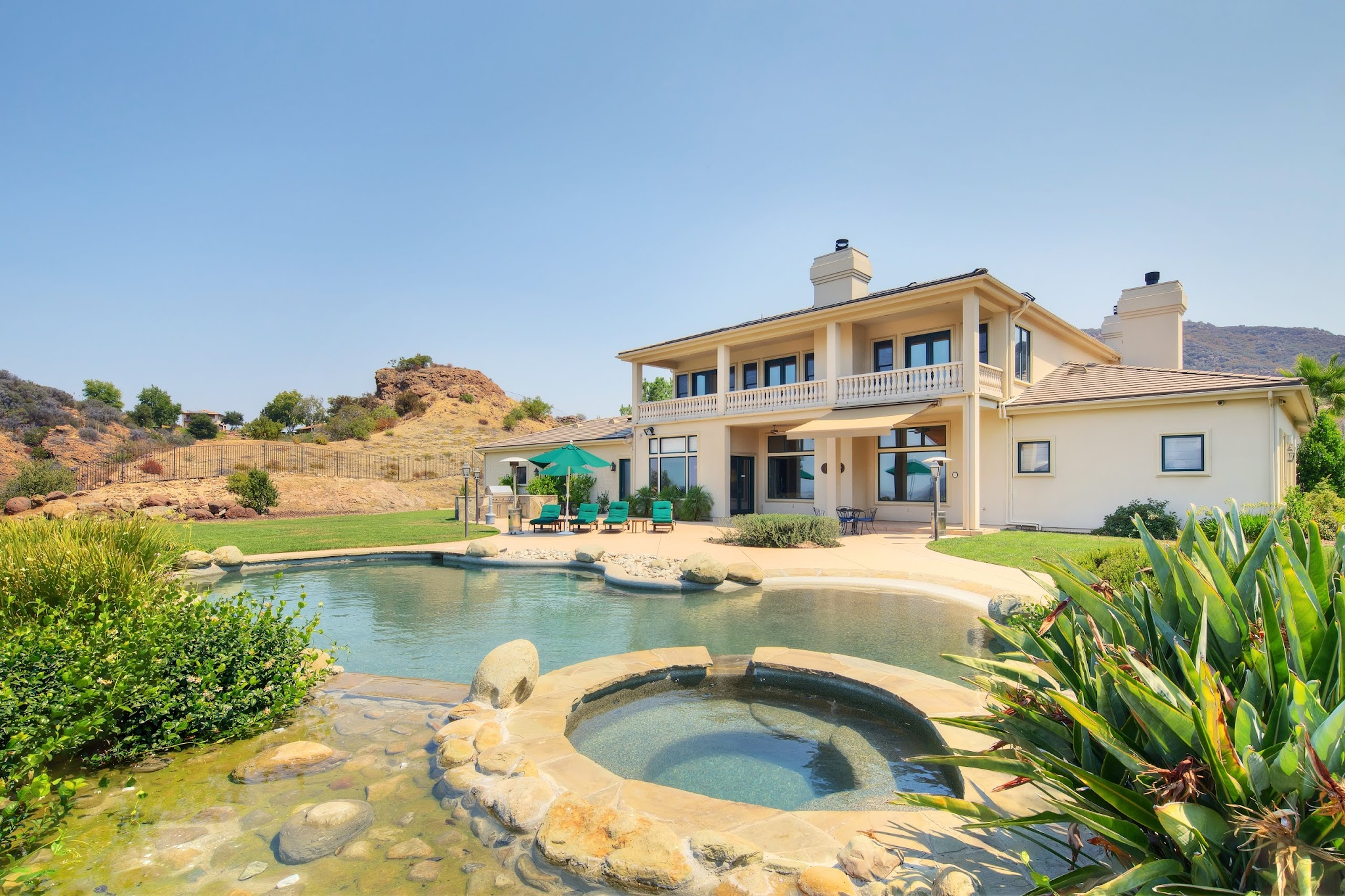 Malibu Hills Treatment Center CA 90265