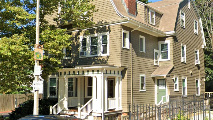 Mens Hello House MA 02130