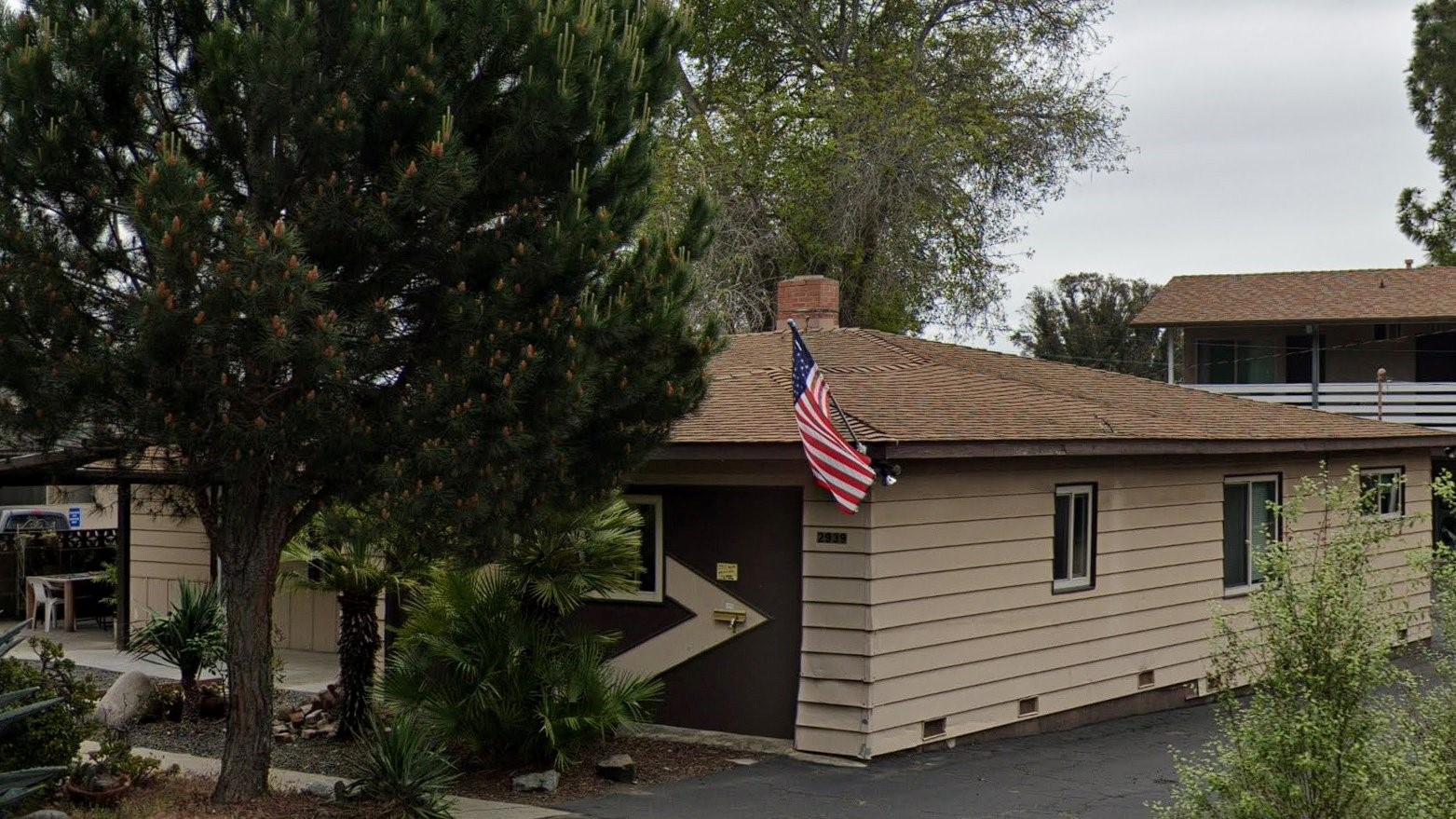 Middlehouse A Sober Residence For Men CA 93401