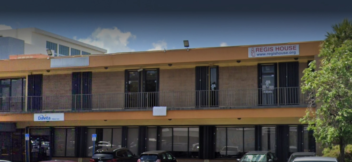 Regis House FL 33125