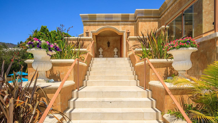 Seasons In Malibu CA 90265