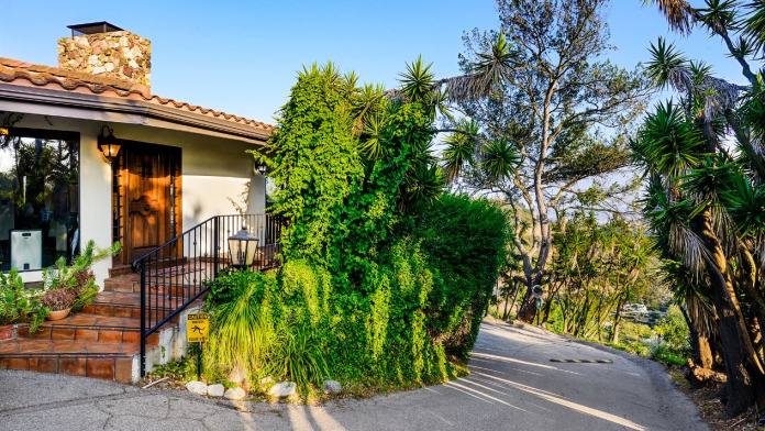 The Hills Outpatient Center CA 90046