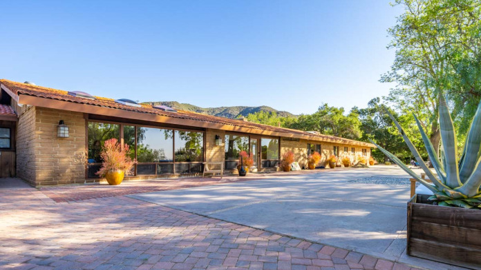 Cliffside Malibu CA 90265