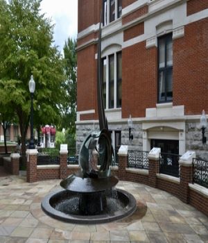 fountain in clarksville