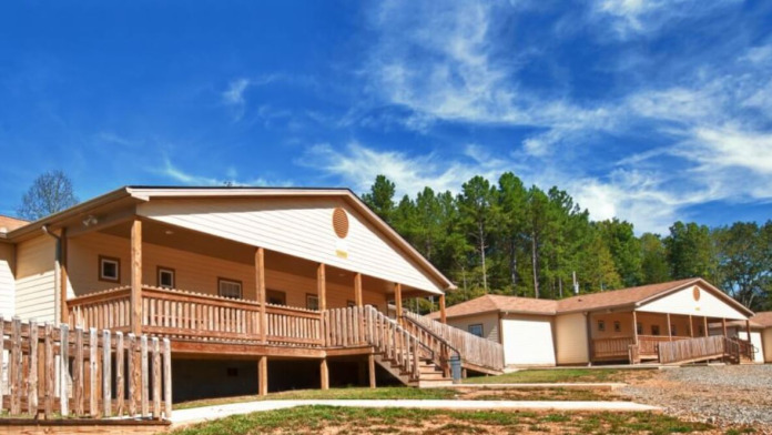 Mirror Lake Recovery Center TN 37029