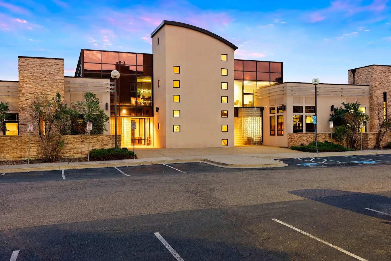 The Raleigh House: The Center of Integrative Behavioral Health