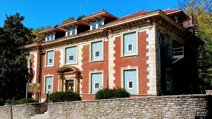 Health Resource Center of Cincinnati OH 45219